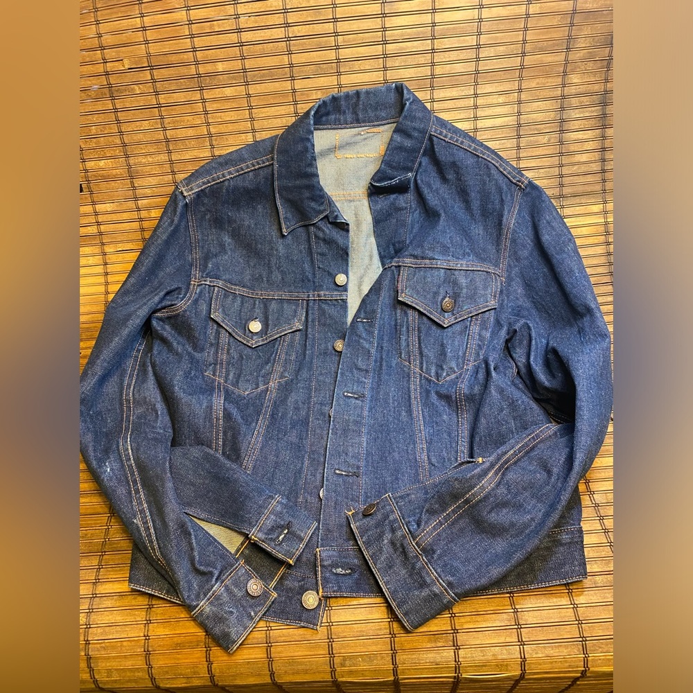 Levi’s Trucker Jacket. Size Medium.